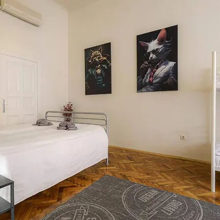 Gentleman Apartment Budapest Exterior photo