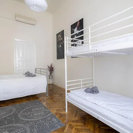 Gentleman Apartment Budapest Exterior photo